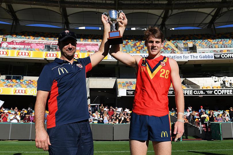 South Australia coach Julian Farkas and captain Kaine Baldwin pose with the AFL U16 Championships in 2018.