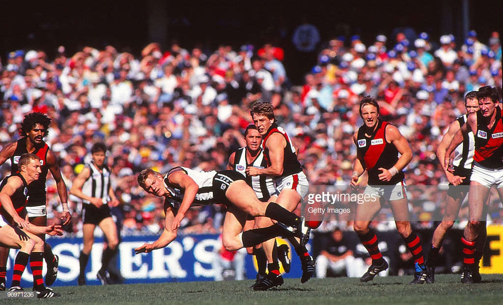 general-action-during-the-1990-afl-grand-final-match-between-and-at-picture-id96971236