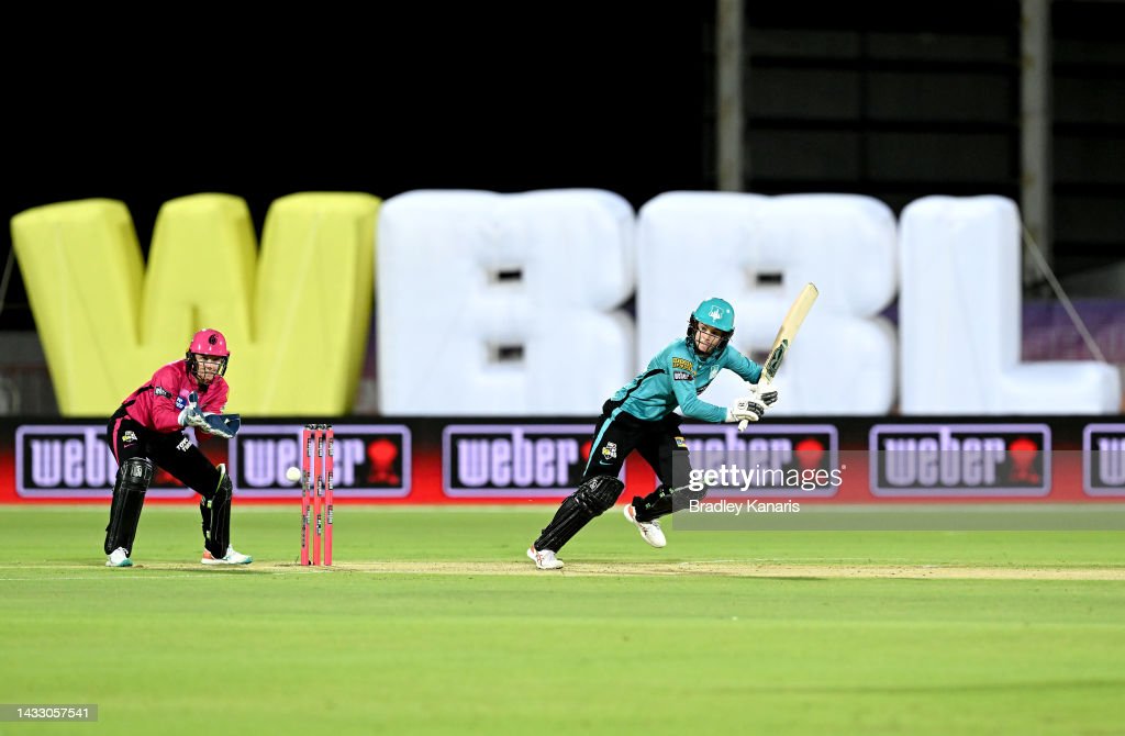 georgia-redmayne-of-the-heat-plays-a-shot-during-the-womens-big-bash-picture-id1433057541