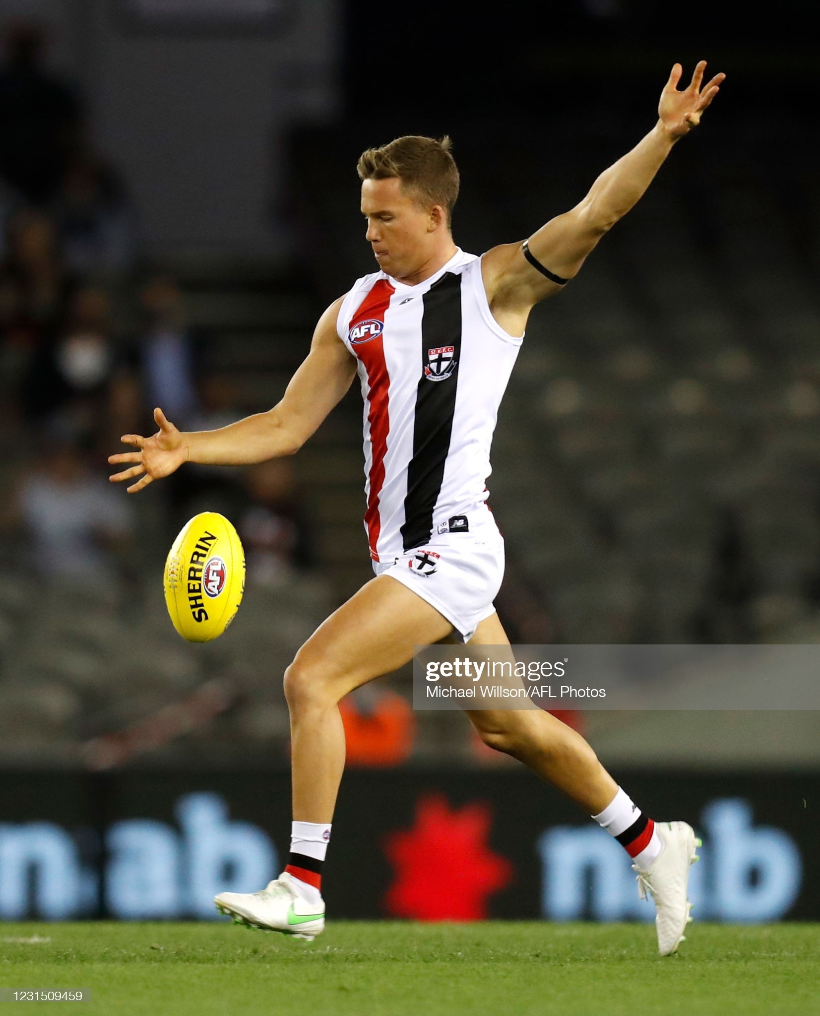 jack-bytel-of-the-saints-kicks-the-ball-during-the-2021-aami-series-picture-id1231509459