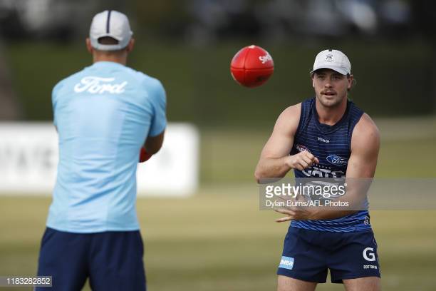 jack-steven-of-the-cats-in-action-during-the-geelong-cats-training-picture-id1183282852