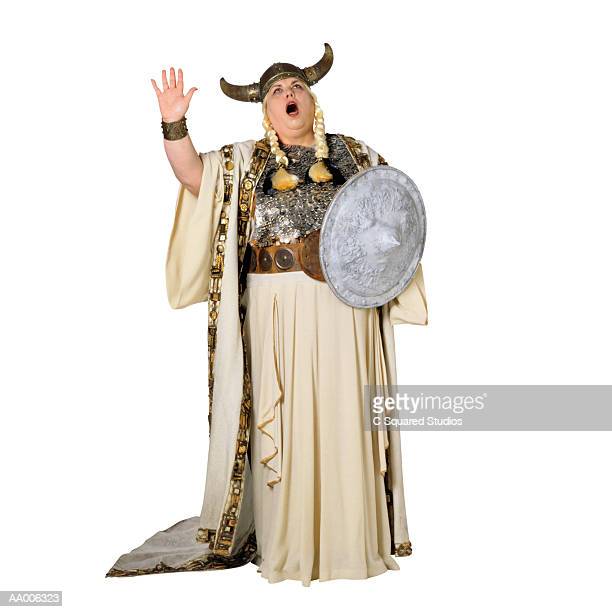 opera-singer-in-a-viking-helmet-picture-idAA006323