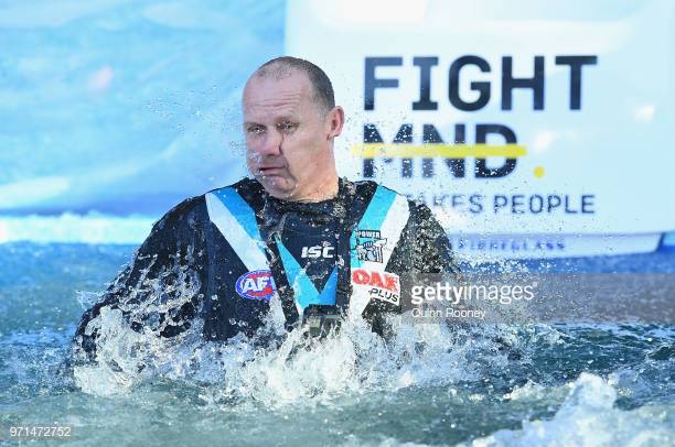 power-head-coach-ken-hinkley-goes-down-the-freeze-mnd-slide-during-picture-id971472752