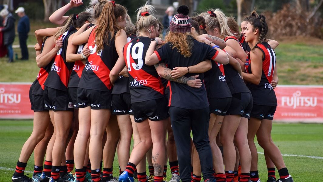 Huddle-VFLW.jpg