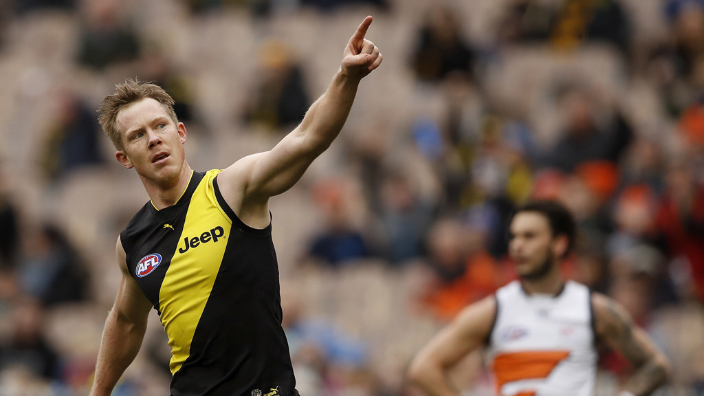 Tigers send warning to competition with big win over Giants