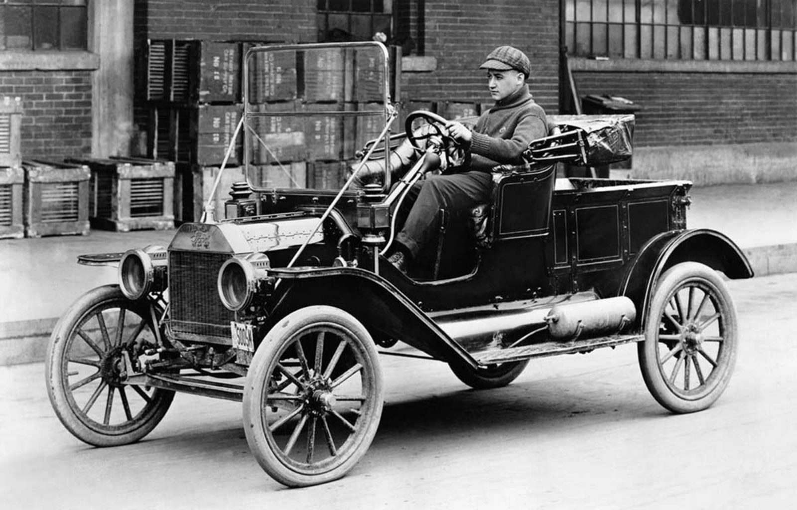 A-Brief-History-of-the-Model-T-Ford-20a-1600x1024.jpg