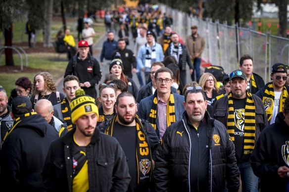 Richmond and Collingwood members head to the MCG in 2018 