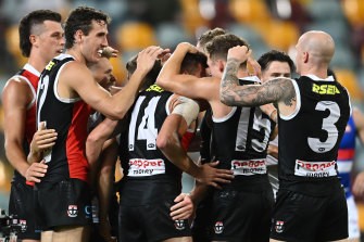 The Saints celebrates a goal during their breakthrough elimination final win over the Bulldogs in 2020. 