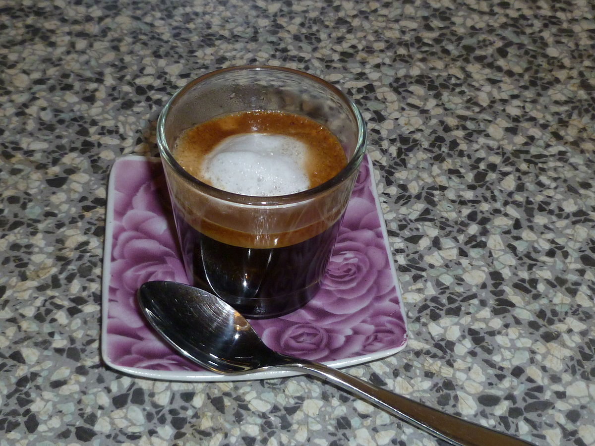 1200px-Caff%C3%A8_Espresso_Macchiato_Schiumato.jpg