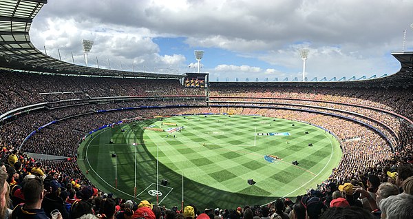 600px-2017_AFL_Grand_Final_panorama_during_national_anthem.jpg