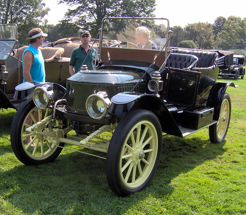 800px-Stanley_steam_car.jpg