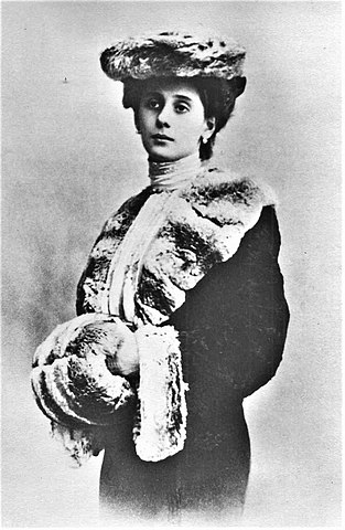 313px-Anna_pavlova_-c._1905.jpg