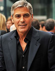 220px-George_Clooney-4_The_Men_Who_Stare_at_Goats_TIFF09_%28cropped%29.jpg