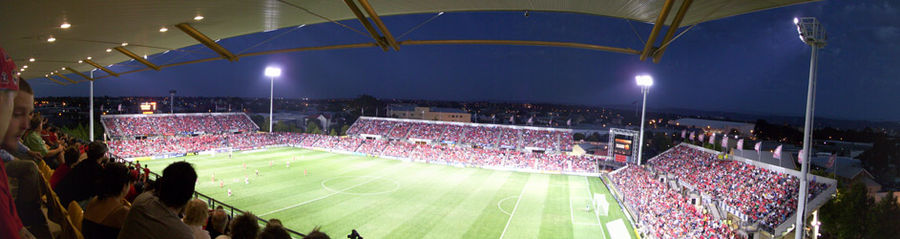 900px-Adl_utd_stadium.jpg