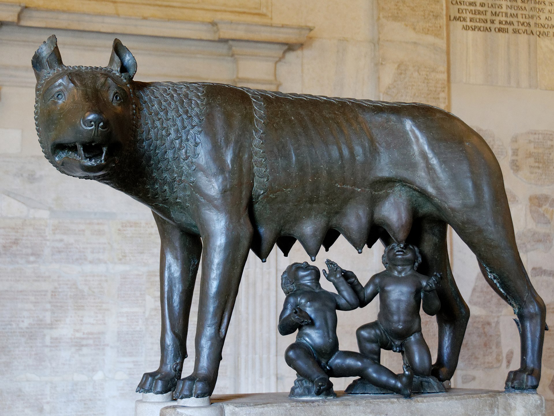 1920px-Capitoline_she-wolf_Musei_Capitolini_MC1181.jpg