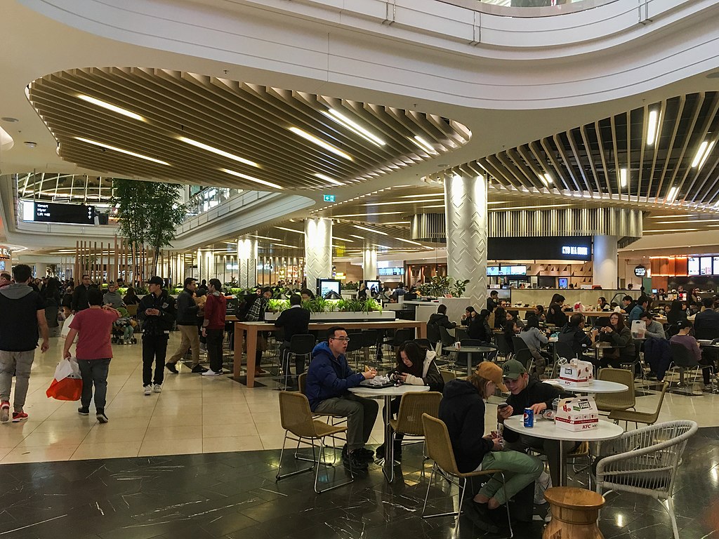 1024px-Chadstone_Shopping_Centre_Extension_Food_Court_2017.jpg