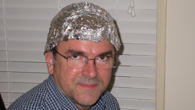 tinfoil-hat-guy.jpg