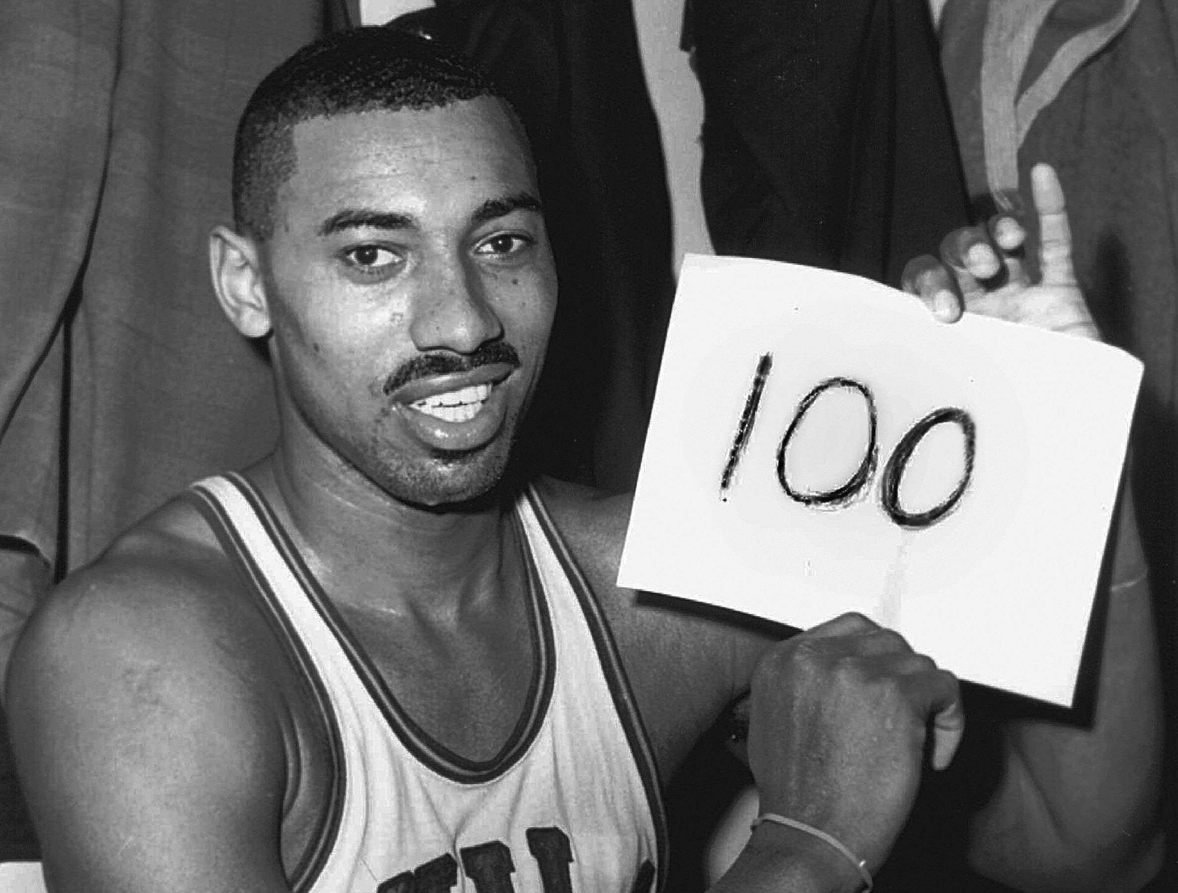 wilt-chamberlain-100-points-ap.jpg