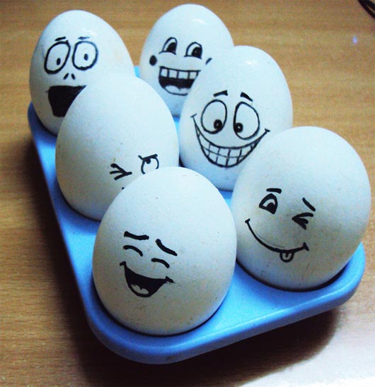 Smiley-Faces-Funny-Eggs-Picture-For-Whatsapp.jpg