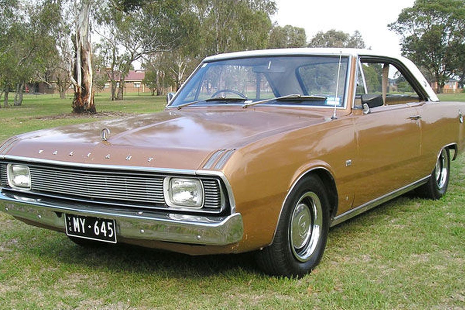 1970-chrysler-valiant-vg-regal-coupe.jpg